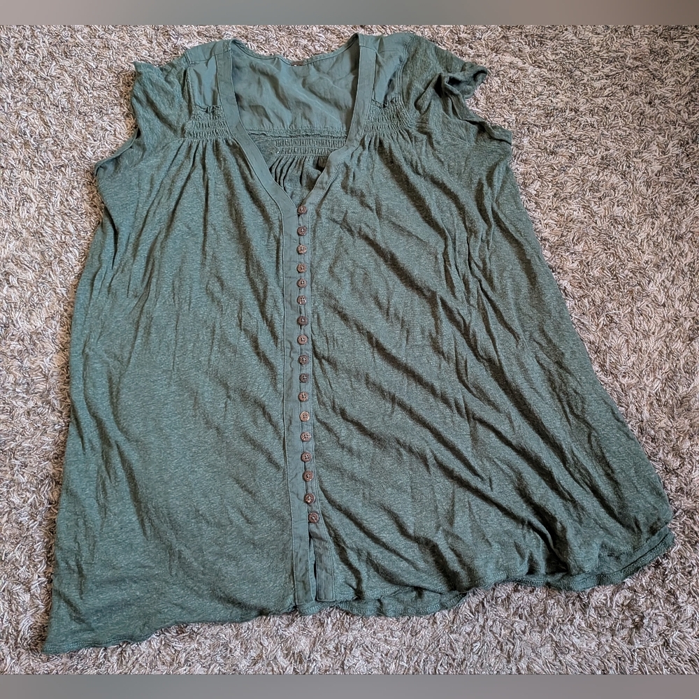 Free People Army Green Highland Button Front Linen Smocked Hilo Top S